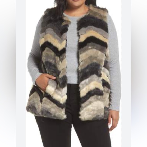 294 - Fever size 2X Black Combo Faux Fur Vest - Size 2X (black, cream, grey)